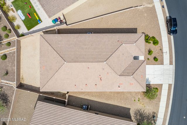 13926 E Red Oaks Drive, Vail, AZ 85641