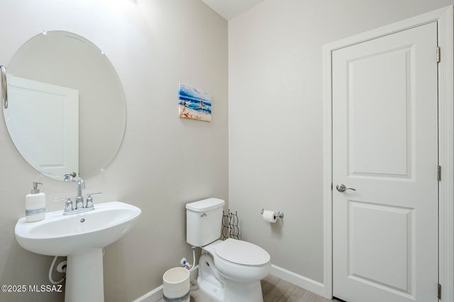 13926 E Red Oaks Drive, Vail, AZ 85641