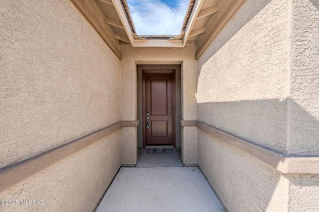 13926 E Red Oaks Drive, Vail, AZ 85641
