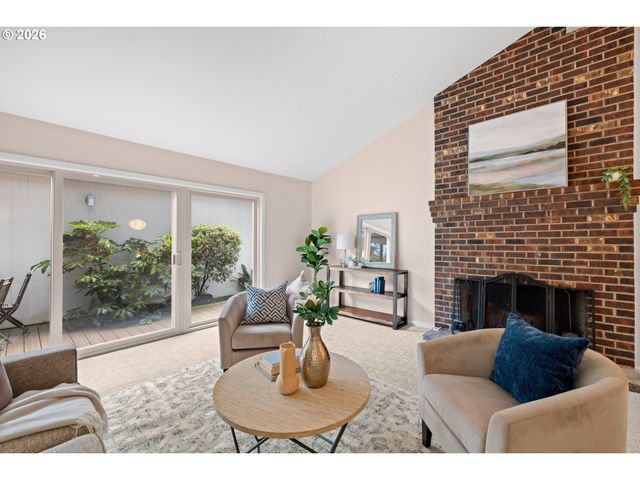 1053 NORTHSHORE Pl, Lake Oswego, OR 97034