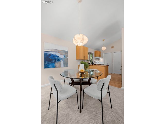 1053 NORTHSHORE Pl, Lake Oswego, OR 97034