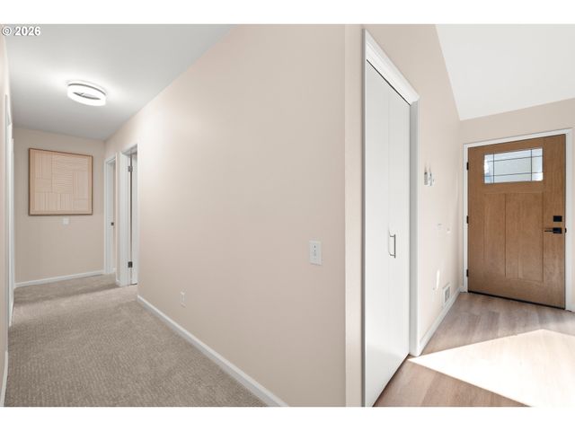 1053 NORTHSHORE Pl, Lake Oswego, OR 97034