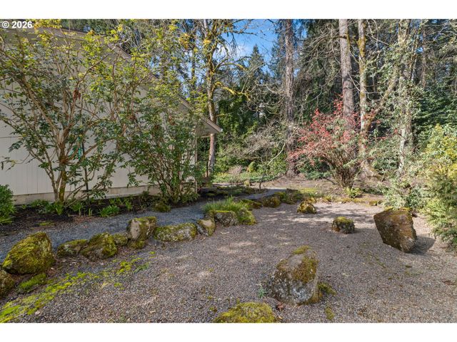 1053 NORTHSHORE Pl, Lake Oswego, OR 97034