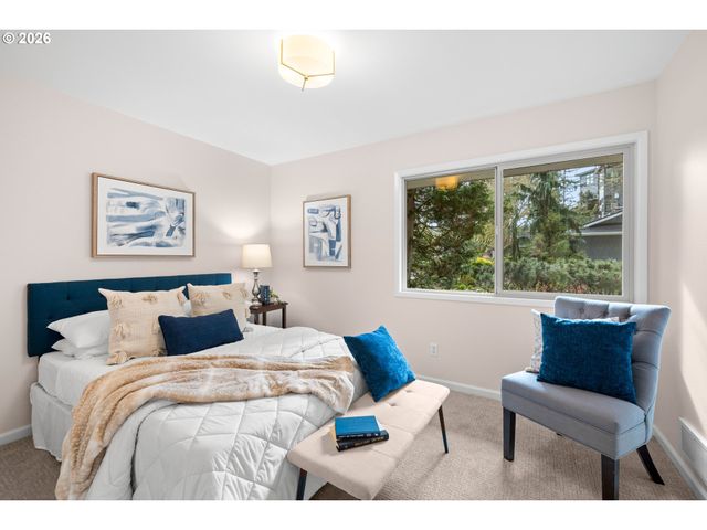 1053 NORTHSHORE Pl, Lake Oswego, OR 97034