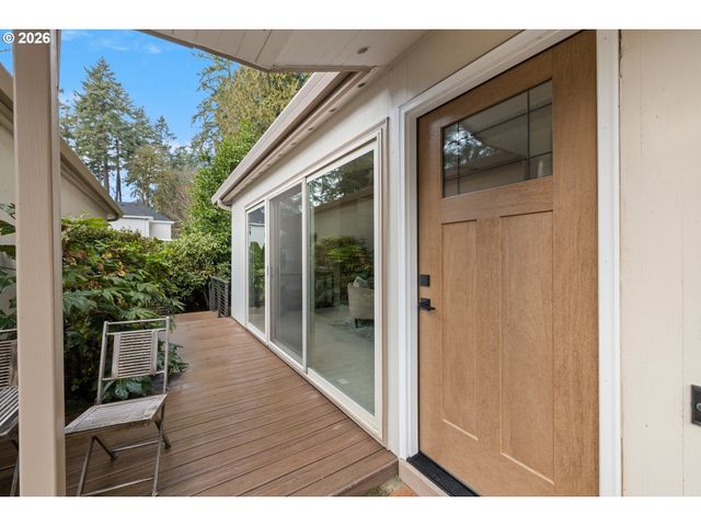 1053 NORTHSHORE Pl, Lake Oswego, OR 97034