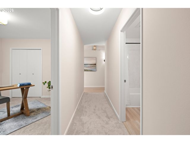 1053 NORTHSHORE Pl, Lake Oswego, OR 97034