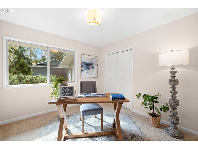 1053 NORTHSHORE Pl, Lake Oswego, OR 97034