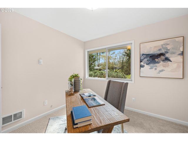 1053 NORTHSHORE Pl, Lake Oswego, OR 97034