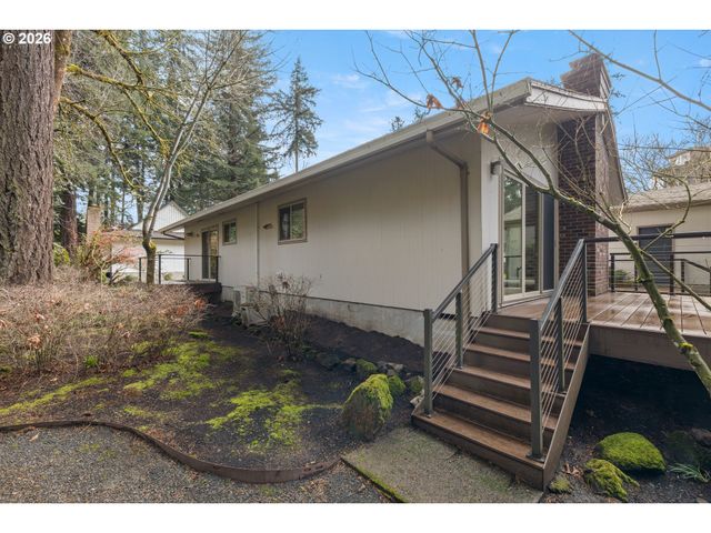 1053 NORTHSHORE Pl, Lake Oswego, OR 97034