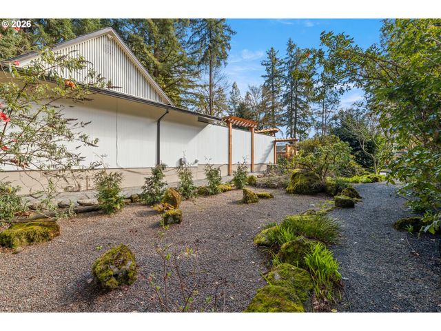 1053 NORTHSHORE Pl, Lake Oswego, OR 97034
