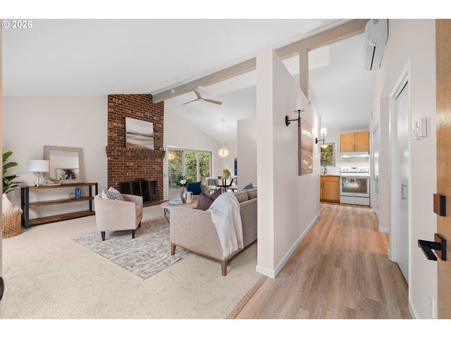 1053 NORTHSHORE Pl, Lake Oswego, OR 97034