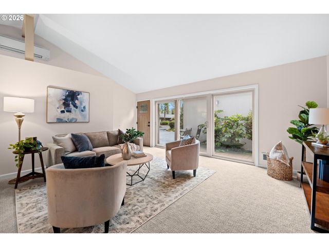 1053 NORTHSHORE Pl, Lake Oswego, OR 97034