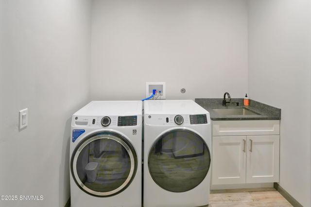 8275 Pissarro Drive, Las Cruces, NM 88007