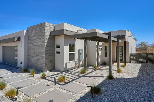 8275 Pissarro Drive, Las Cruces, NM 88007