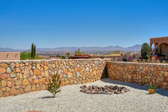 8275 Pissarro Drive, Las Cruces, NM 88007
