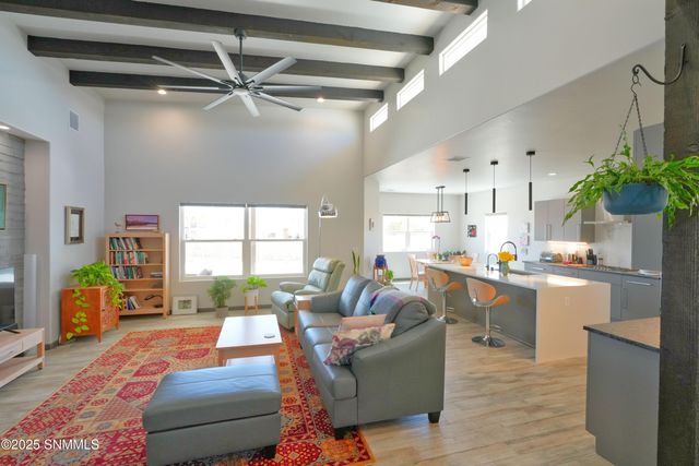 8275 Pissarro Drive, Las Cruces, NM 88007