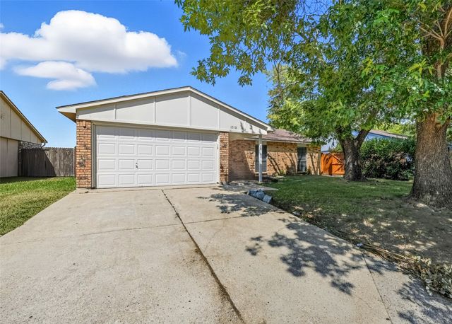 1310 California Trail, Grand Prairie, TX 75052