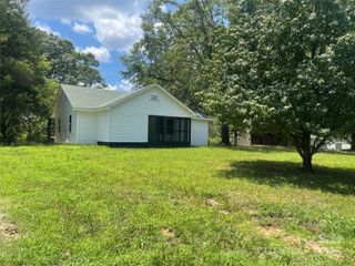 576 Morrow Motor Road, Forest City, NC 28043
