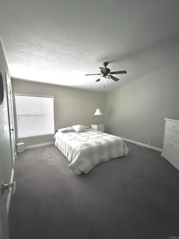 22241 Nisqually SPC 67, Apple Valley, CA 92308