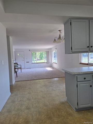 511 McKinley Avenue, Flint, MI 48507
