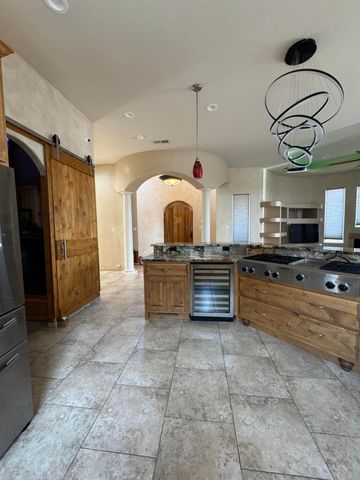 6813 Nagoya Road NE, Rio Rancho, NM 87144