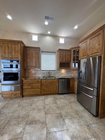 6813 Nagoya Road NE, Rio Rancho, NM 87144