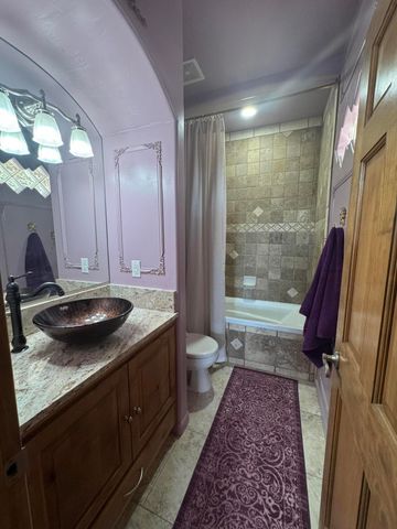 6813 Nagoya Road NE, Rio Rancho, NM 87144