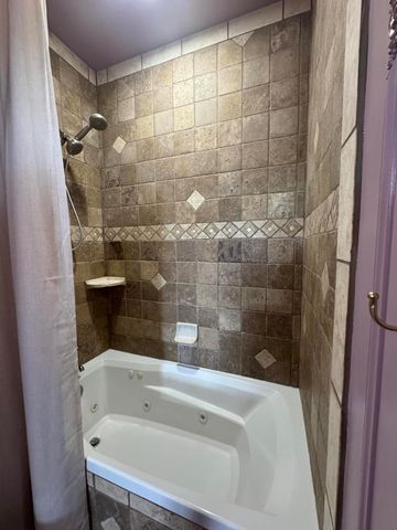 6813 Nagoya Road NE, Rio Rancho, NM 87144