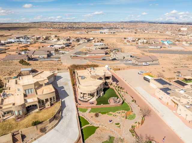 6813 Nagoya Road NE, Rio Rancho, NM 87144