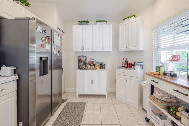 2305 SUMMERSWEET DRIVE, Alva, FL 33920