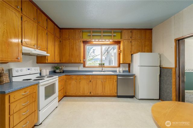 10121 67th Avenue NE, Marysville, WA 98270