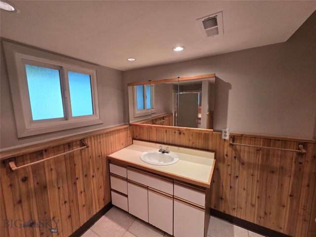 2310 Continental Drive, Butte, MT 59701