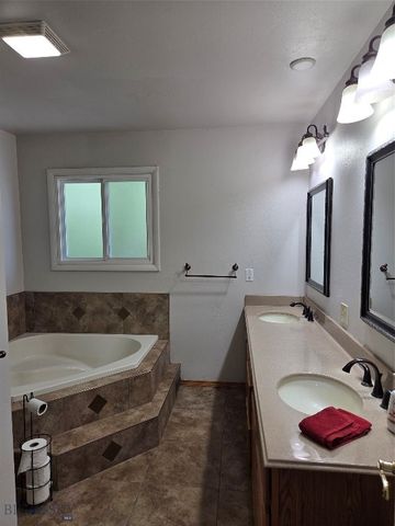 2310 Continental Drive, Butte, MT 59701
