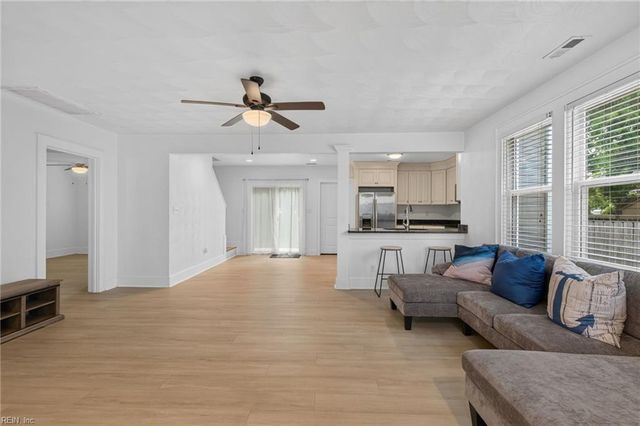 3821 Essex CIR, Norfolk, VA 23513