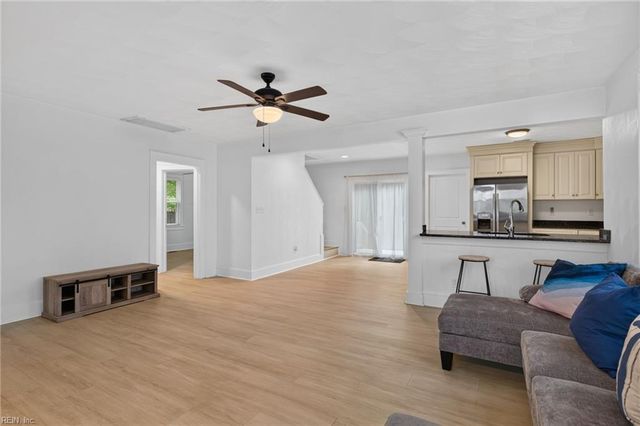 3821 Essex CIR, Norfolk, VA 23513