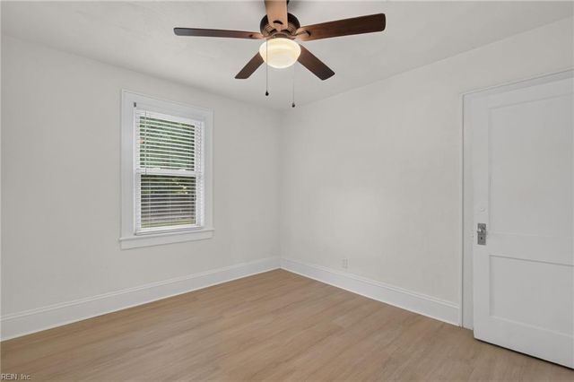 3821 Essex CIR, Norfolk, VA 23513
