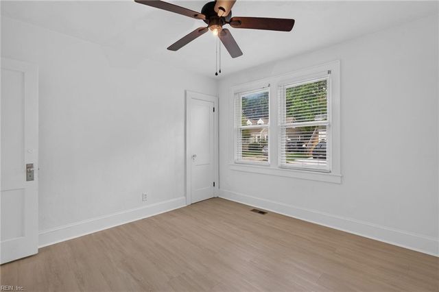 3821 Essex CIR, Norfolk, VA 23513