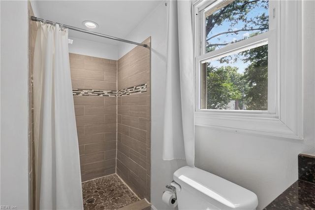 3821 Essex CIR, Norfolk, VA 23513