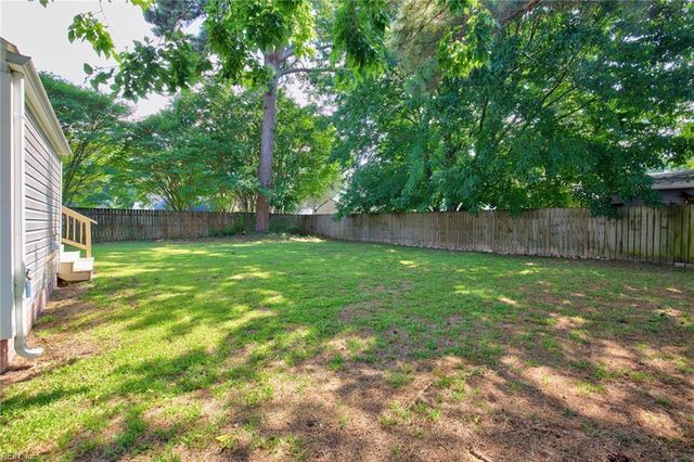 3821 Essex CIR, Norfolk, VA 23513