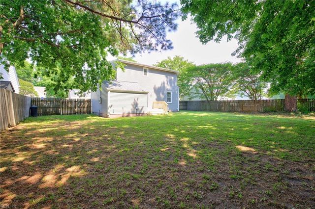 3821 Essex CIR, Norfolk, VA 23513