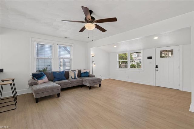 3821 Essex CIR, Norfolk, VA 23513