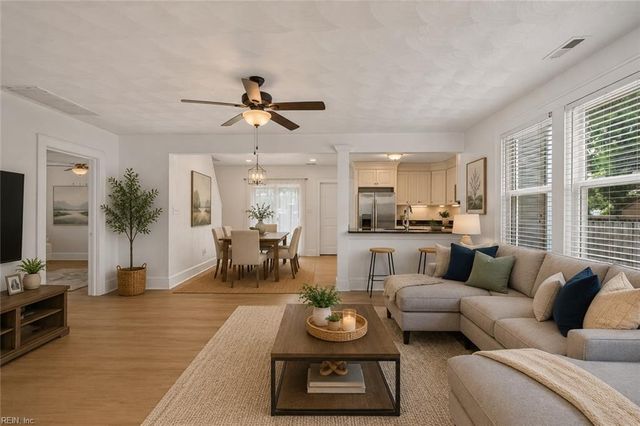 3821 Essex CIR, Norfolk, VA 23513
