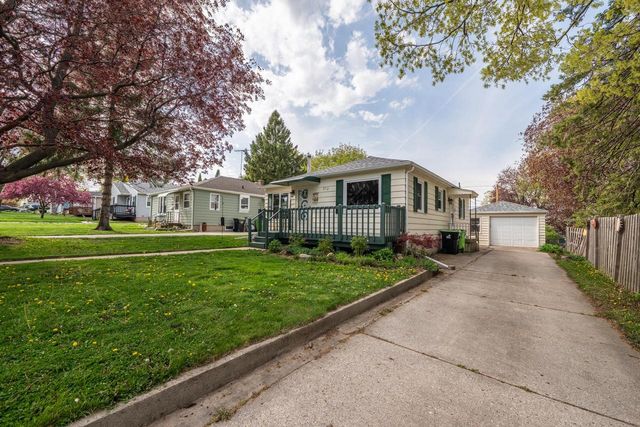 372 Rogers STREET, Hartford, WI 53027