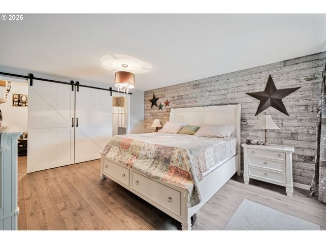 2337 W CASTLEMAN St, Longview, WA 98632