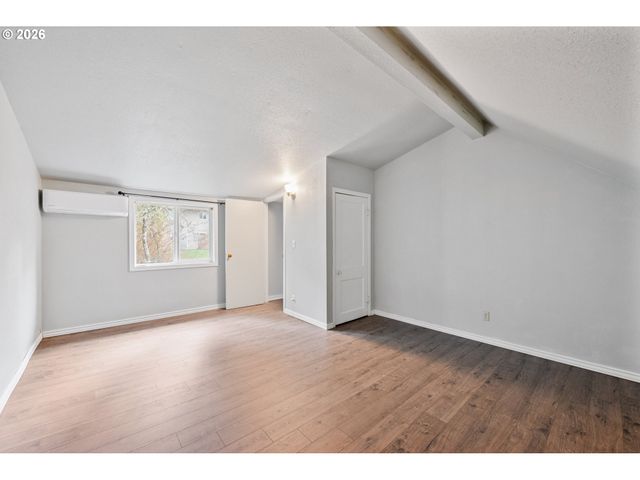 2337 W CASTLEMAN St, Longview, WA 98632