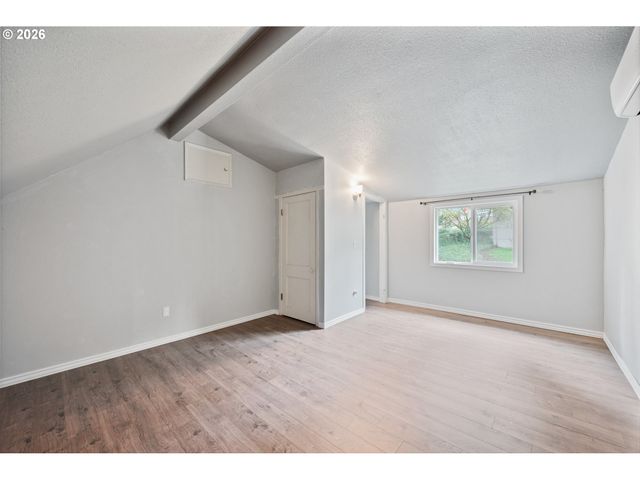 2337 W CASTLEMAN St, Longview, WA 98632