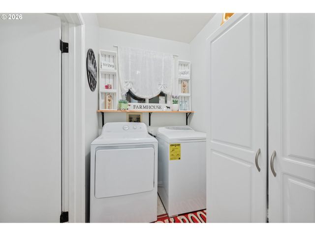 2337 W CASTLEMAN St, Longview, WA 98632