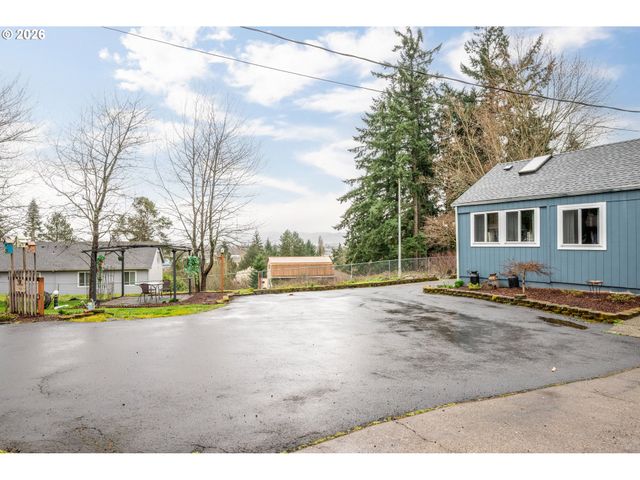 2337 W CASTLEMAN St, Longview, WA 98632