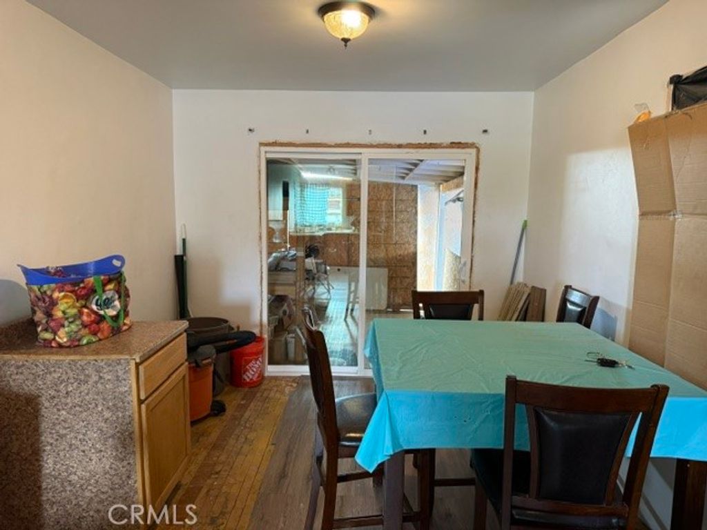 Image 13 of property listing at 313 Desnok, Needles, CA 92363