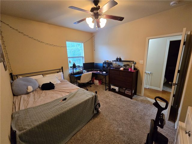 403 Momma Bear Drive, College Station, TX 77845